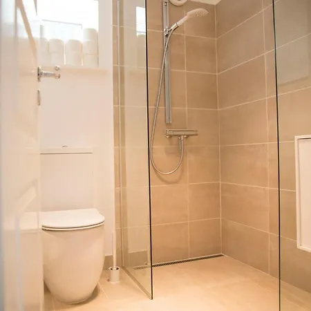 Appartement Townhouse With Private Garden In The Centre *